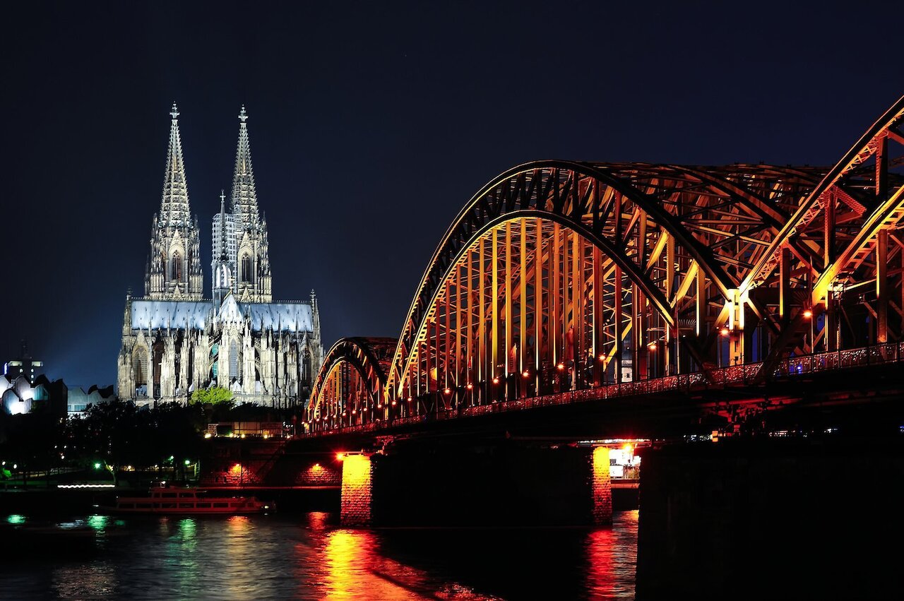 CSD Köln, Cologne Pride im Juli 2027 (02. bis 04.07.27) Maritim Hotel jetzt buchen Image 1